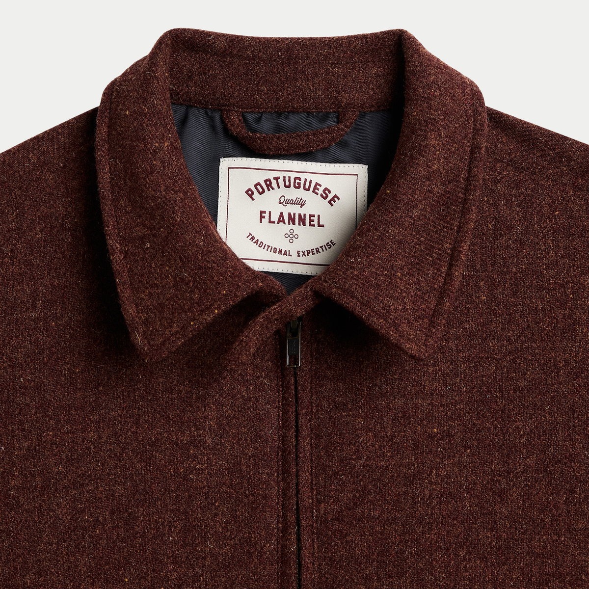 Col chemise et étiquette Portuguese Flannel de la veste Aurelia Terroir, doublure sombre