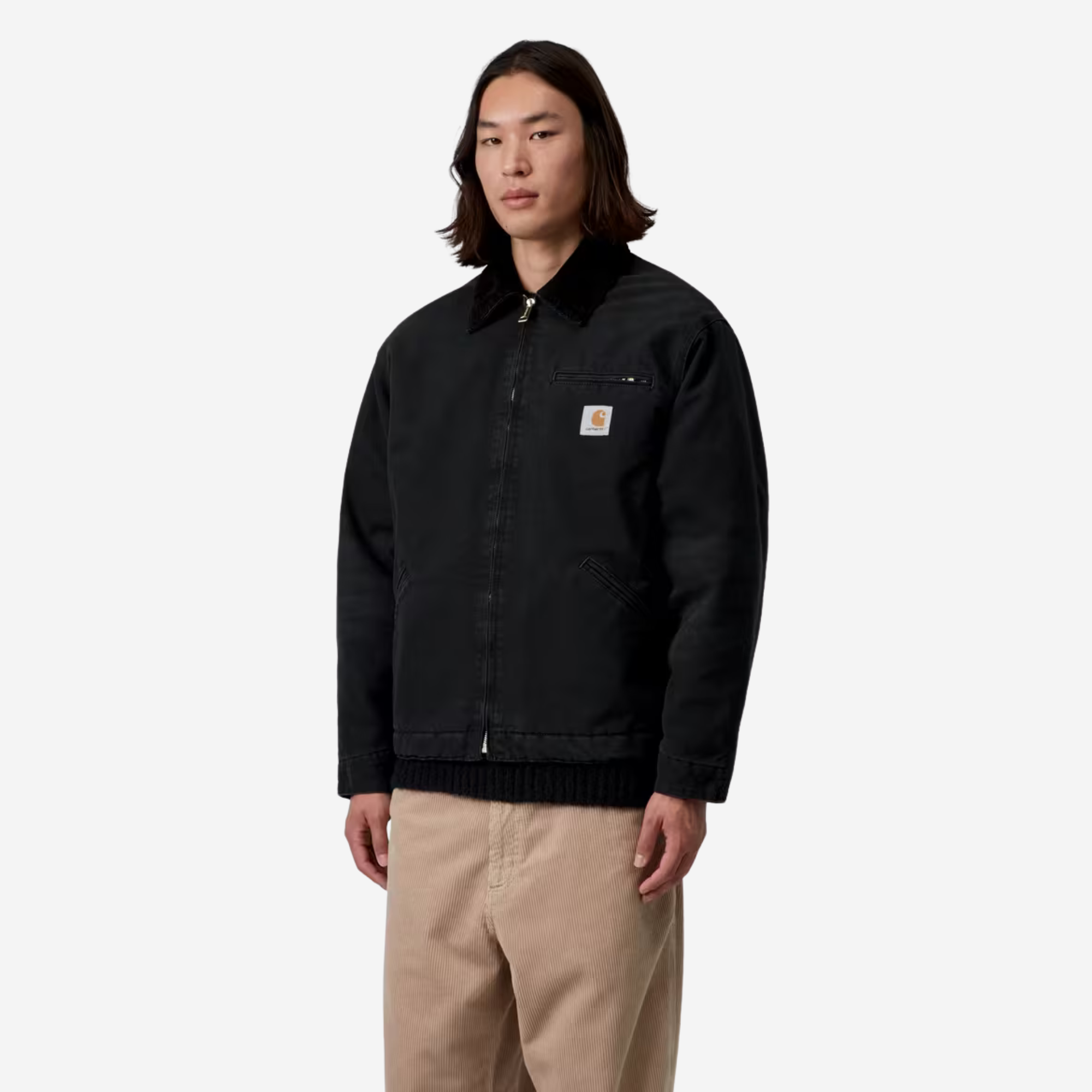 Veste OG Detroit Black Stone Canvas portée de face, col en velours noir et poche poitrine zippée.